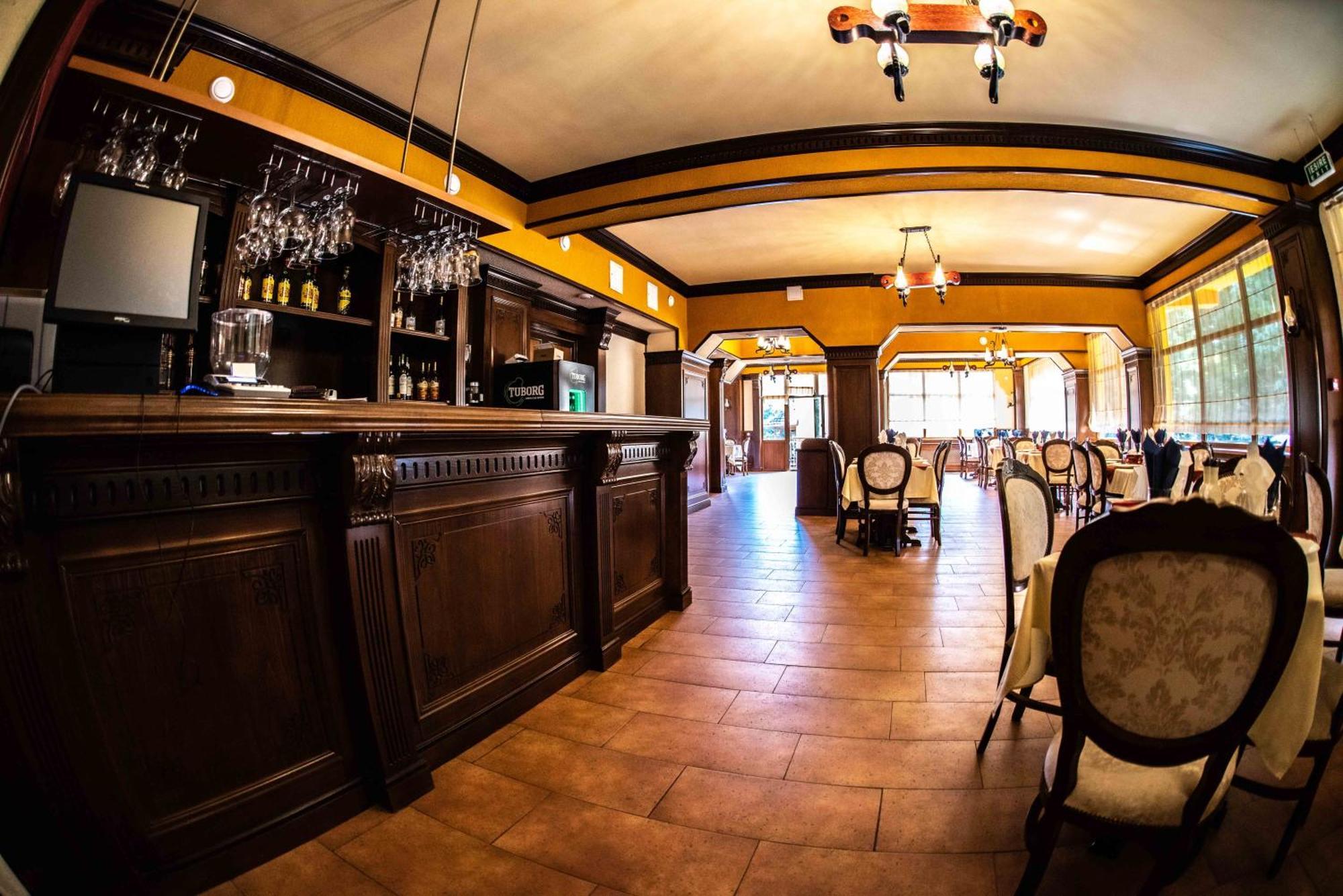 Hotel Trei Brazi Băile Olăneşti Exteriér fotografie