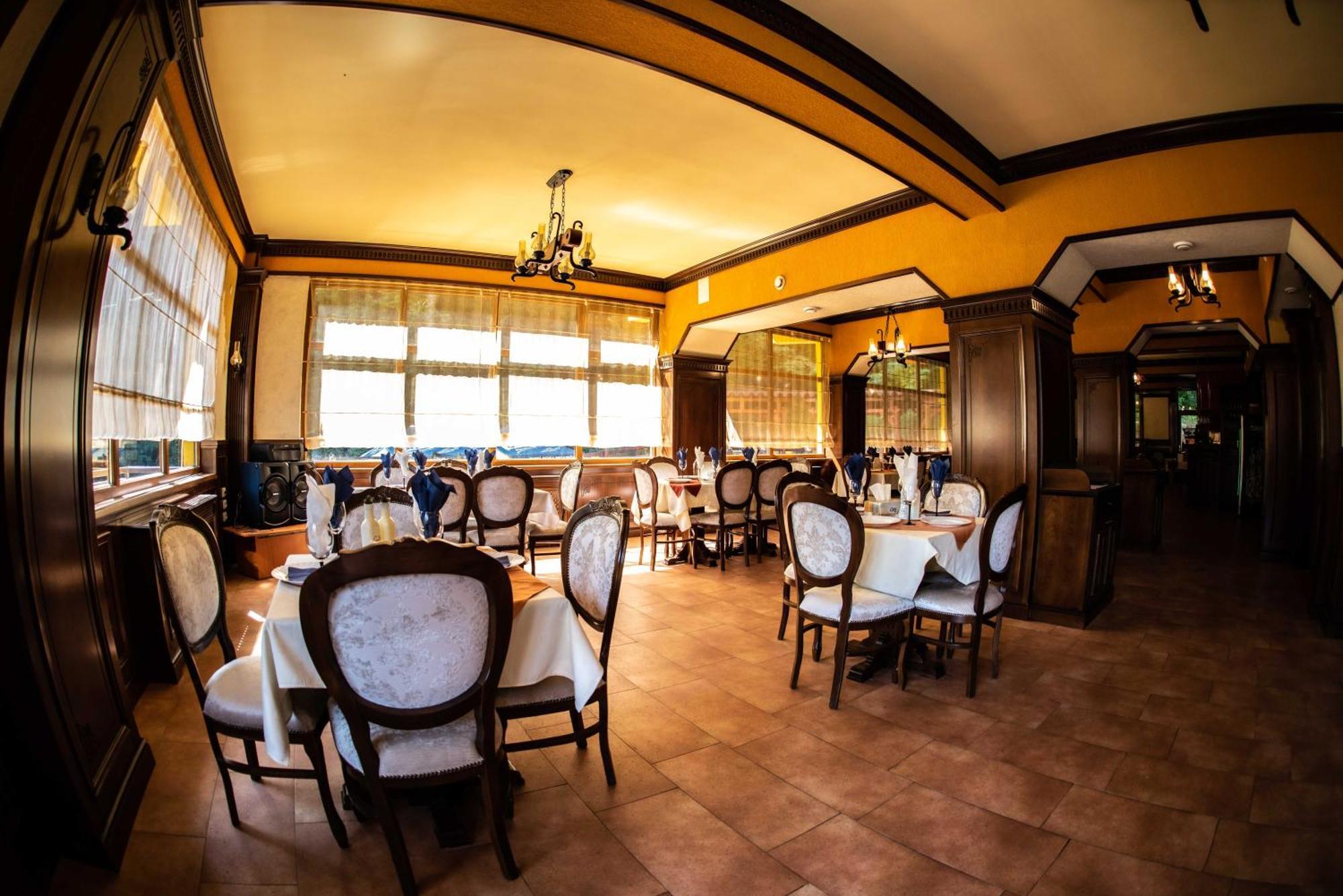 Hotel Trei Brazi Băile Olăneşti Exteriér fotografie